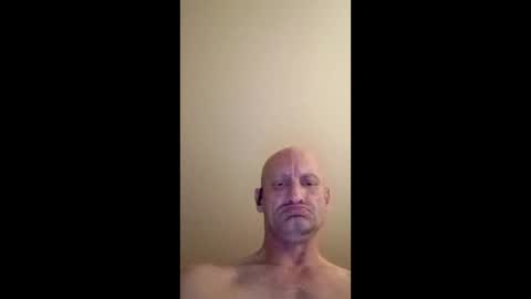 hummelrobert757 online show from May 13, 4:11 am