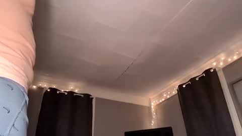 hungitalian40 online show from November 10, 12:13 am