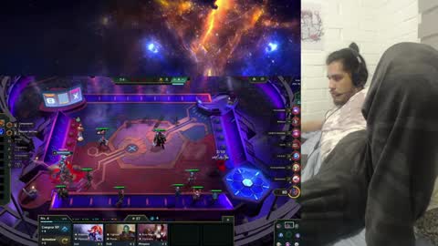 Snapshot of hungweeb chatting on December 3, 3:26 am Rod online show from December 3, 3:26 am