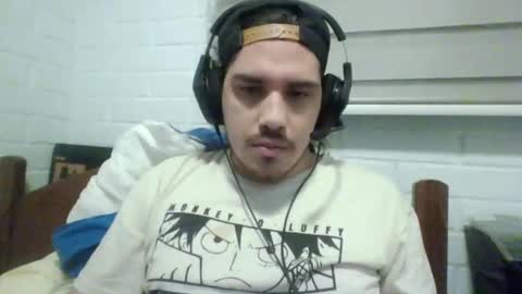 Snapshot of hungweeb chatting on February 10, 2:19 am Rod online show from February 10, 2:19 am