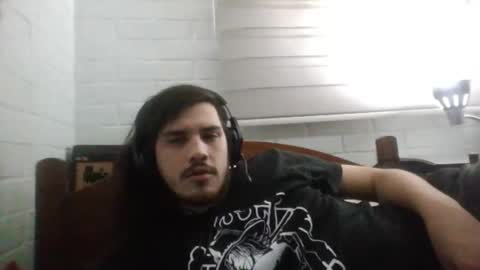 Snapshot of hungweeb chatting on March 5, 3:51 am Rod online show from March 5, 3:51 am