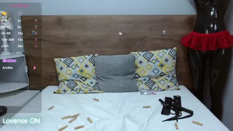 Snapshot of hunter_ignis chatting on January 24, 10:51 pm I G N I S  online show from January 24, 10:51 pm