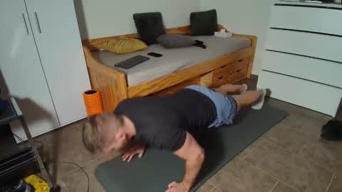 Hunter Bridges online show from January 13, 7:32 pm