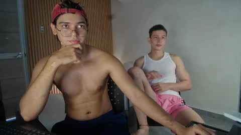 husband_xxx online show from April 19, 3:35 pm