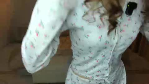 Lily online show from July 20, 10:39 am