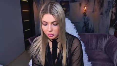 hyileyclark online show from March 4, 9:17 am