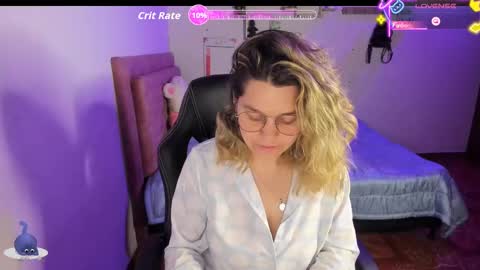 Hello Im Julieta Im 25 years old and I love being here. Thank you for visiting my living room. The only rule is that you hap online show from September 9, 2:33 am