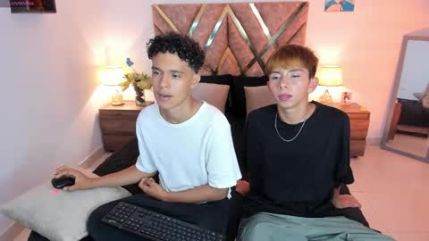 Son Hyunjin online show from November 14, 6:54 pm