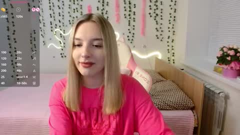 Mia nice to meet you online show from October 30, 1:12 pm