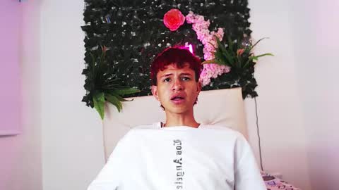 Snapshot of iam_lukas__ chatting on October 19, 12:48 am iam_lukas__ online show from October 19, 12:48 am