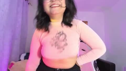 Snapshot of iam_zoechan chatting on September 27, 8:23 am Zoe 3 online show from September 27, 8:23 am