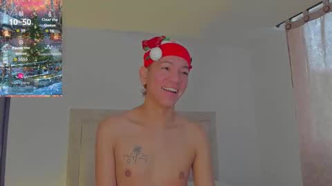 Juliiiiian online show from December 17, 11:50 am