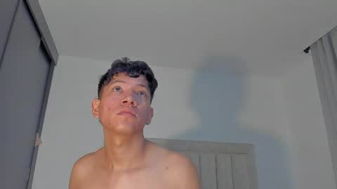 Juliiiiian online show from May 10, 11:49 am