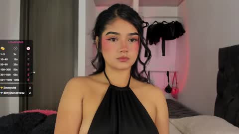 Snapshot of iamjulietaa chatting on February 25, 1:20 am online show from February 25, 1:20 am