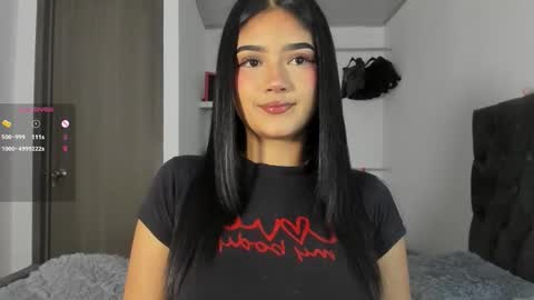 Snapshot of iamjulietaa chatting on October 23, 9:15 pm online show from October 23, 9:15 pm
