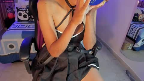 Snapshot of iamnayuta chatting on October 19, 12:37 am Nayuta online show from October 19, 12:37 am