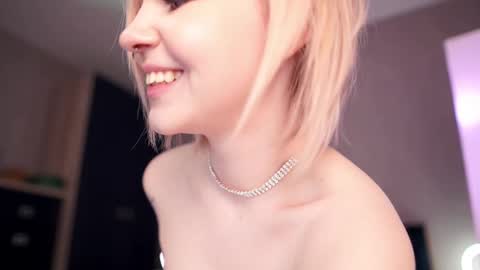 Nina  online show from February 15, 10:10 pm