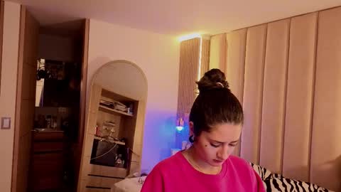 Nyxy online show from February 18, 11:10 am