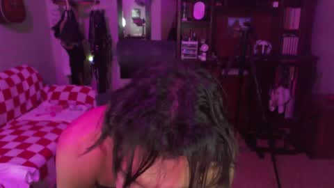 Ian online show from April 30, 4:28 am