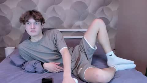 Ian Flor online show from February 3, 3:27 pm