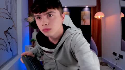 Ian  online show from April 9, 1:06 pm