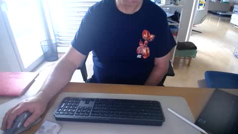 iandy12 online show from November 19, 7:08 am