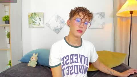 ian  online show from November 11, 3:09 am