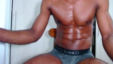 Snapshot of ianrashatxxx chatting on February 10, 1:03 am Ian Rashad online show from February 10, 1:03 am