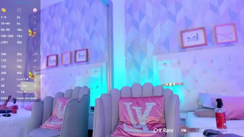Snapshot of iara_smith_ chatting on March 10, 3:41 pm iara smith online show from March 10, 3:41 pm