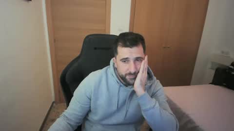 iberian_macho online show from January 11, 2:56 pm