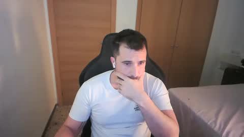 iberian_macho online show from December 15, 7:54 pm