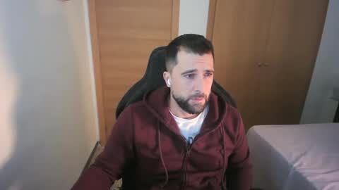 iberian_macho online show from December 22, 11:50 am