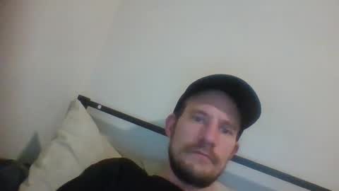 icetwerller online show from March 5, 5:22 pm