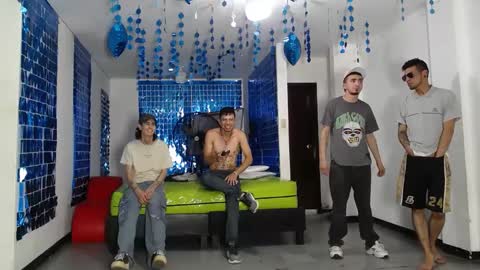 THOMAS AND DAMIAND online show from February 24, 3:42 pm