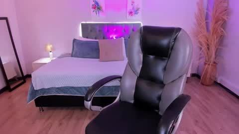 Icy online show from March 29, 12:07 pm