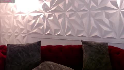 Tifanny online show from January 10, 11:15 am