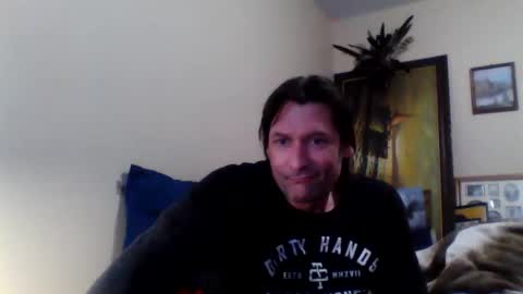 Snapshot of ifoundthegspot chatting on February 18, 9:21 am Darthmark420 online show from February 18, 9:21 am