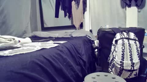 Amiri Roue online show from December 25, 4:44 am