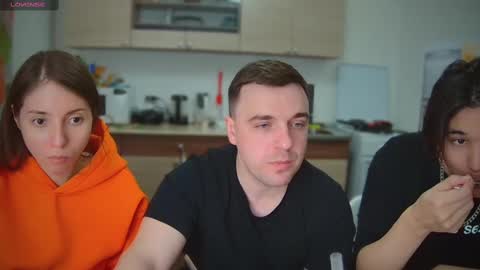 Julia and Mira online show from February 20, 4:03 pm