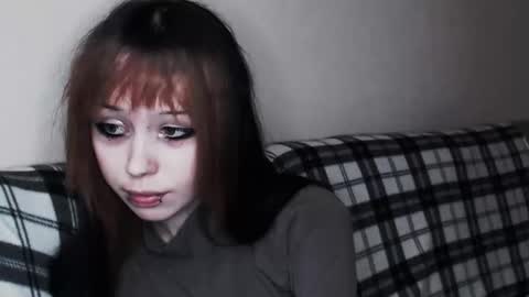 iiiiiiis online show from October 2, 1:04 am