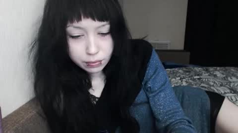 iiiiiiis online show from December 19, 5:58 am