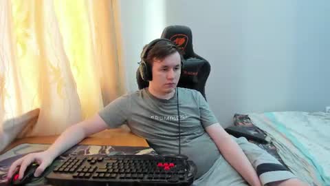 iliaskris online show from June 22, 3:25 am