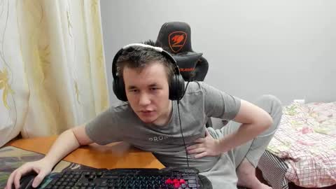 iliaskris online show from November 26, 8:38 pm