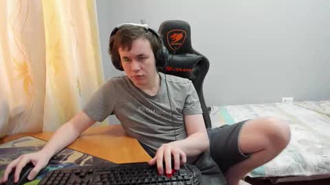 iliaskris online show from February 11, 4:49 am