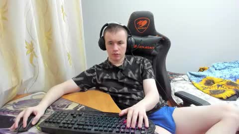 iliaskris online show from October 11, 6:44 pm