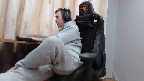 lord online show from December 2, 5:04 am