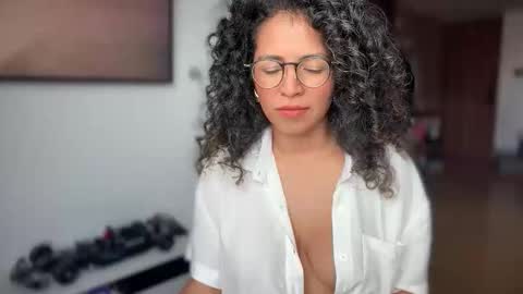 Kloe online show from October 30, 7:47 pm