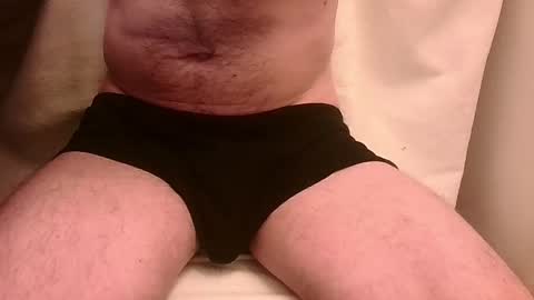 illubricat online show from December 31, 5:00 am