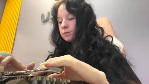 iloveboobsbitch online show from November 13, 12:24 am