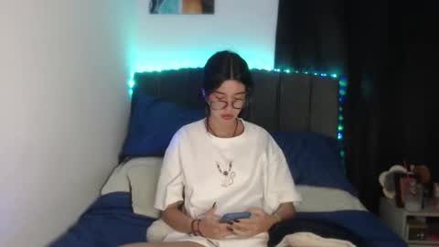 Ily Bea online show from June 3, 12:57 am